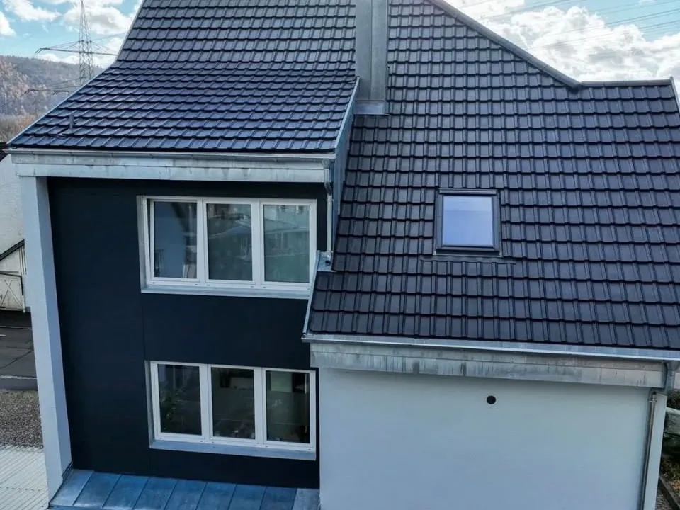 Maison contemporaine, toit anthracite à Orléans